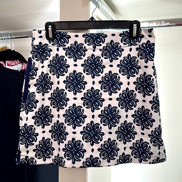 Vineyard Vines Women’s Golf Skort ⛳️ size 2 navy white - Picture 1 of 4